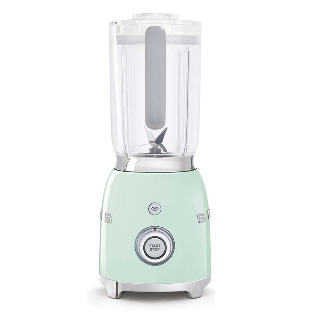 Smeg BLF01PGEU Frullatore da Tavolo 1,5Lt. 4 Velocità 800W Verde Antiscivolo