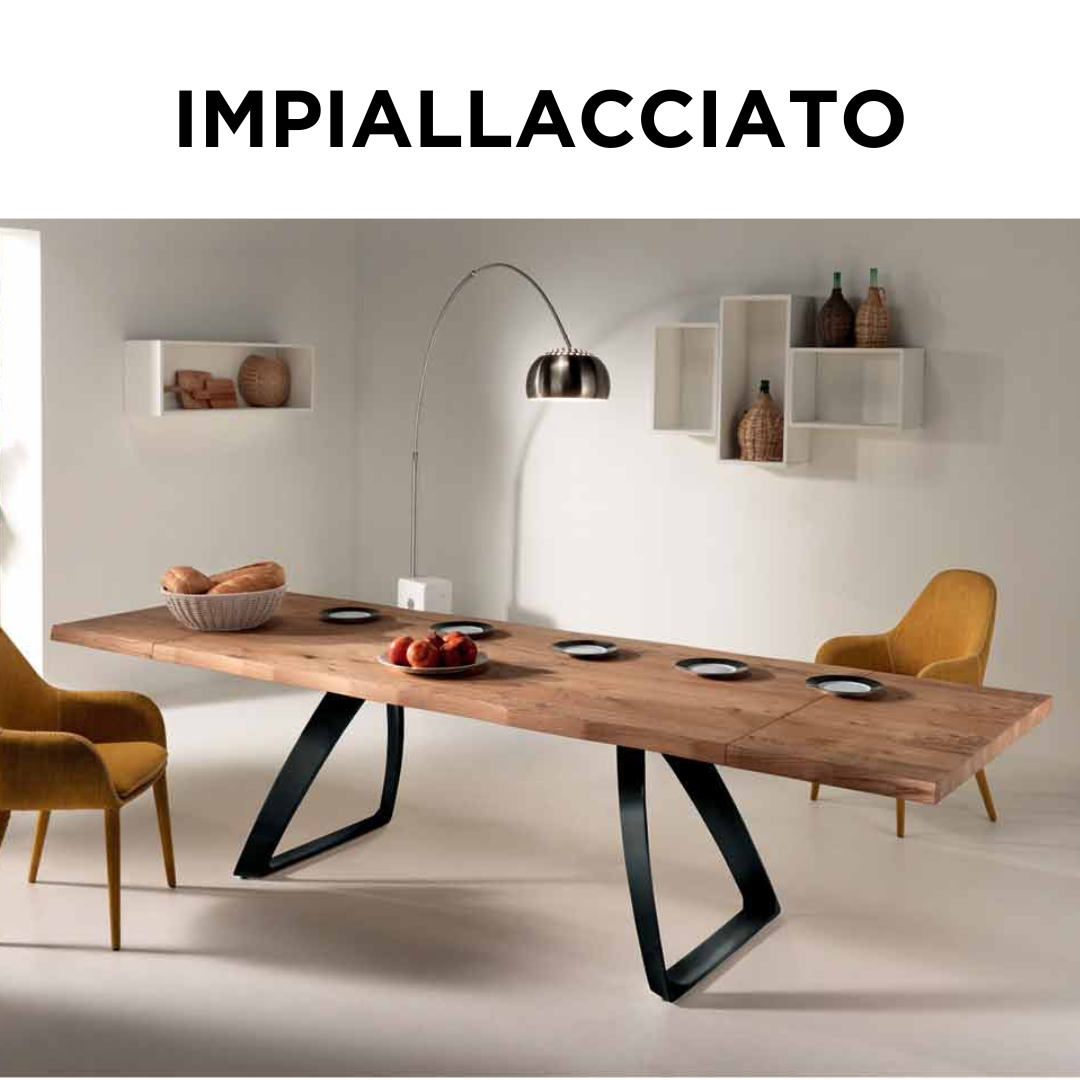 Tavolo in legno Impiallacciato