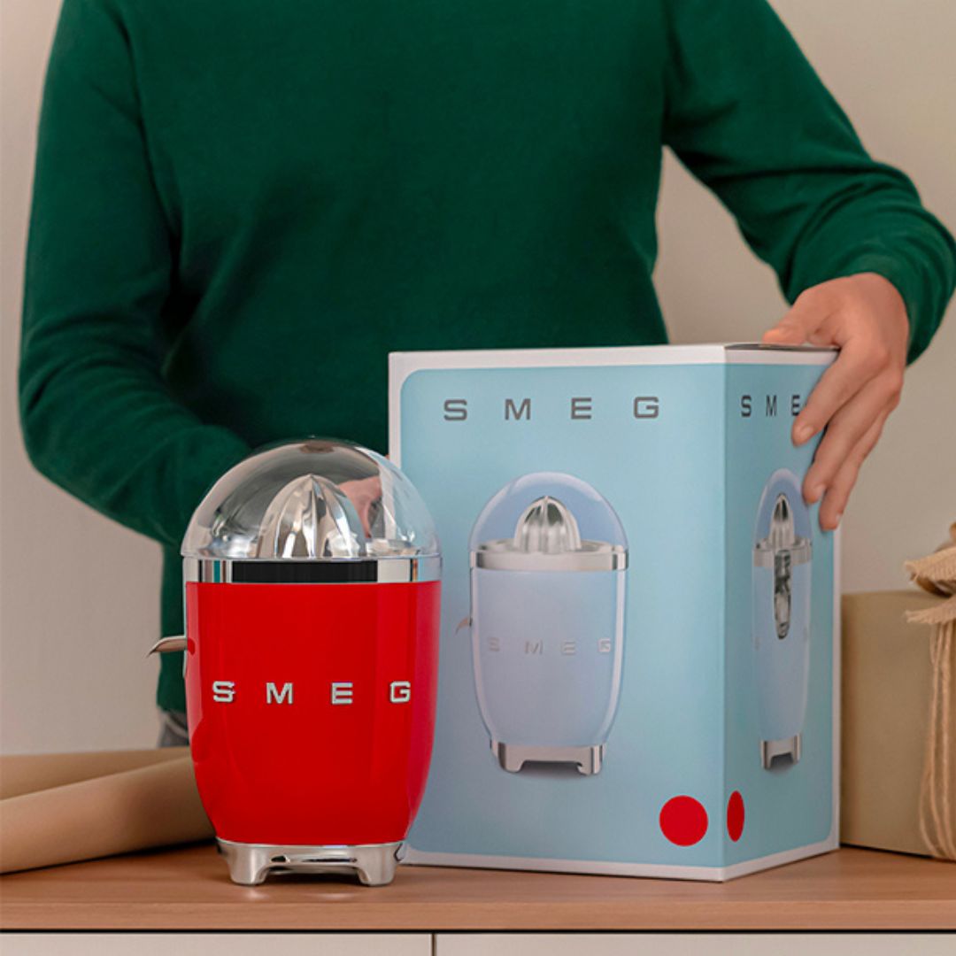 SMEG CJF11RDEU Spremiagrumi Elettrico Rosso Lucido 70W Inox Antigoccia 50’s Style