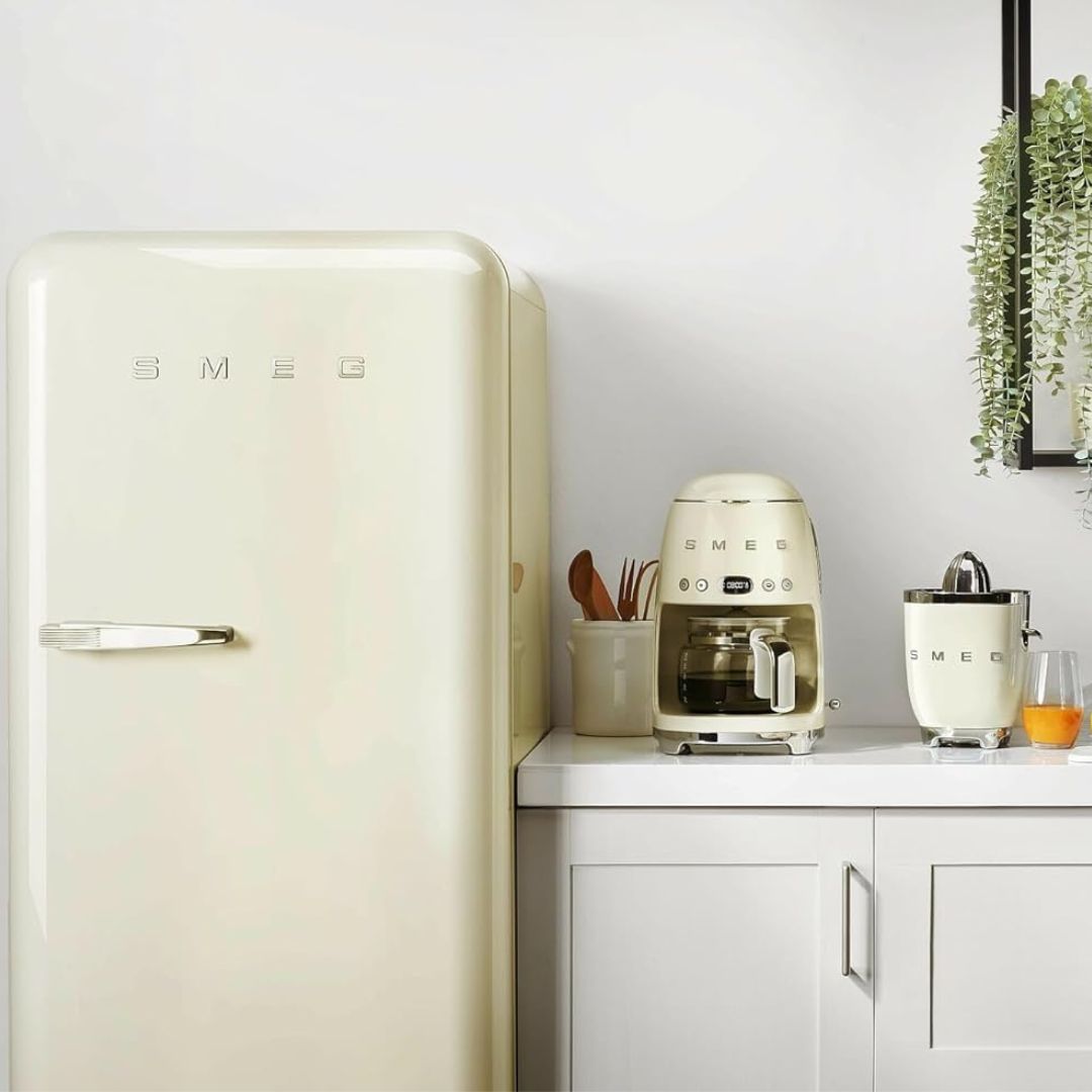 SMEG DCF02CREU Macchina Caffè Filtro 50’s Style 10 Tazze Aroma Regolabile Panna