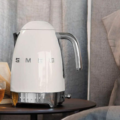 SMEG KLF04CREU Bollitore Elettrico Anni 50 Panna 1,7Lt Temperatura Variabile