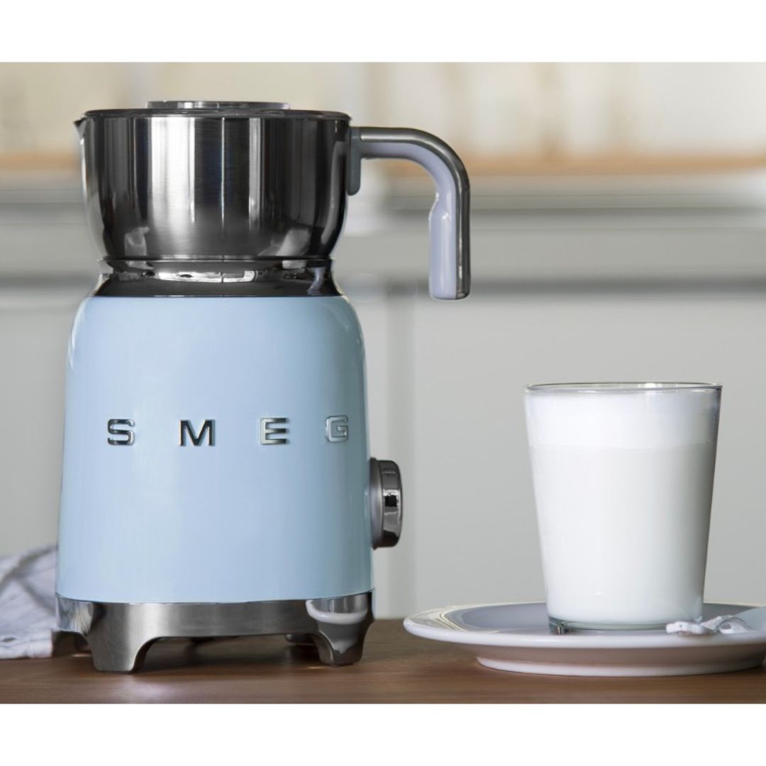 SMEG MFF11RDEU Montalatte Rosso 50's Style 6 Programmi Schiuma Calda e Fredda