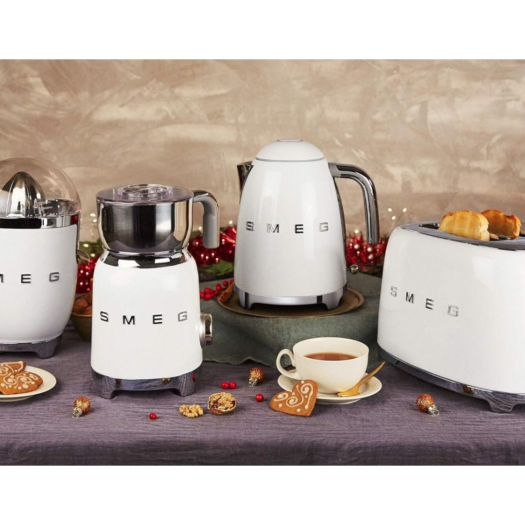 SMEG MFF11WHEU Montalatte Multifunzione Sistema ad Induzione 6 Programmi 500W