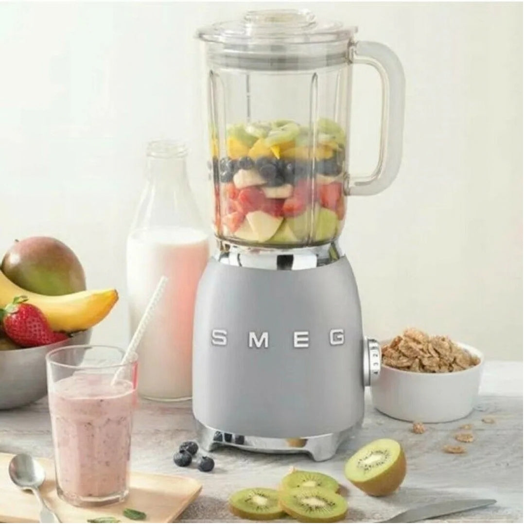 SMEG BLF01SVEU Frullatore da Tavolo 50’s Style Silver 800W 1,5 Lt. 4 Velocità