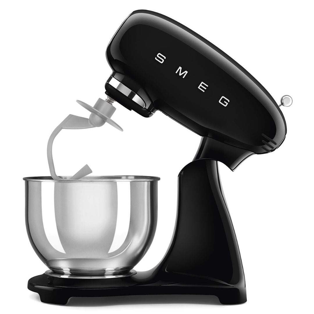 SMEG SMF03BLEU Impastatrice Planetaria 800W Nero 4,8L 10 Velocità con Accessori