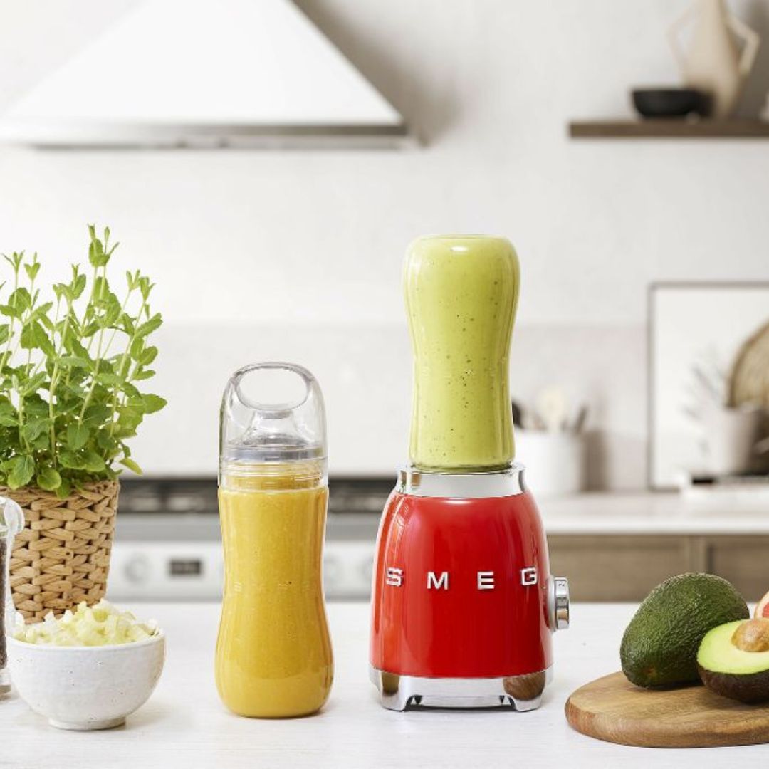 SMEG PED PBF01RDEU Frullatore Compatto Multifunzione 300W Rosso 2 Velocità 50'S Style