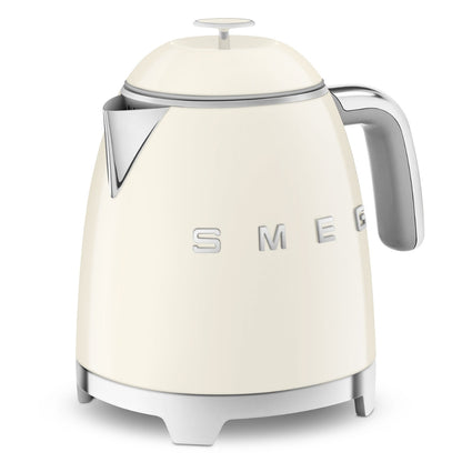SMEG KLF03CREU Bollitore Elettrico Panna 2400W 1.7 LT. Estetica 50’s Style