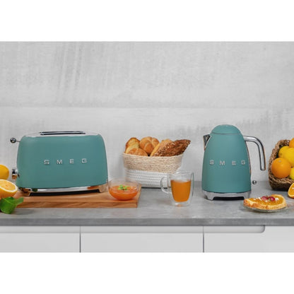 SMEG SELECTION KLF03EGMEU 50's Bollitore Elettrico 50's Style 1,7 l. Verde Smeraldo Opaco