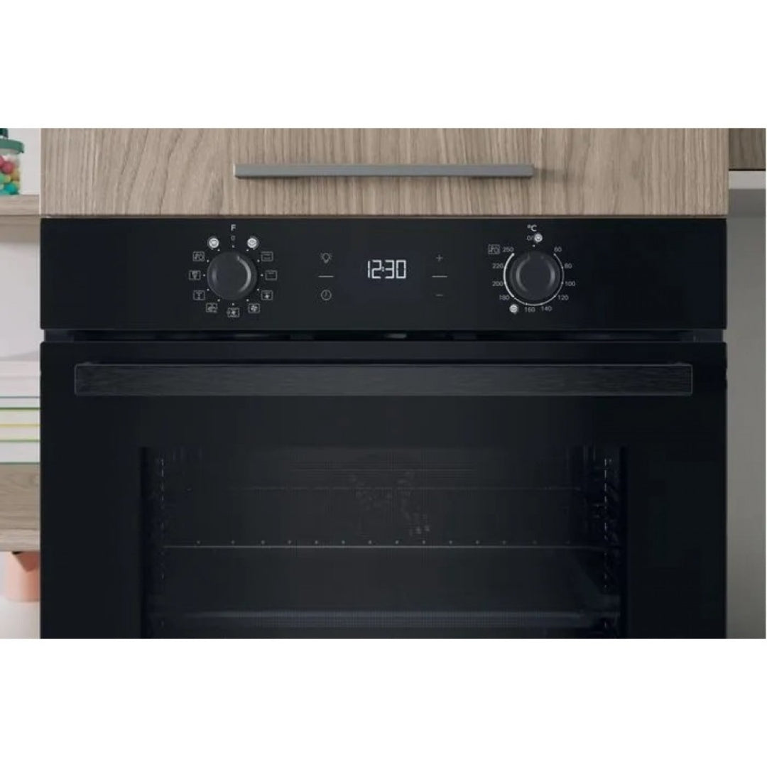 INDESIT IOK58HSB Forno da Incasso Multifunzione Elettrico Nero Classe A+ Cottura a Vapore Pulizia Steam&Clean